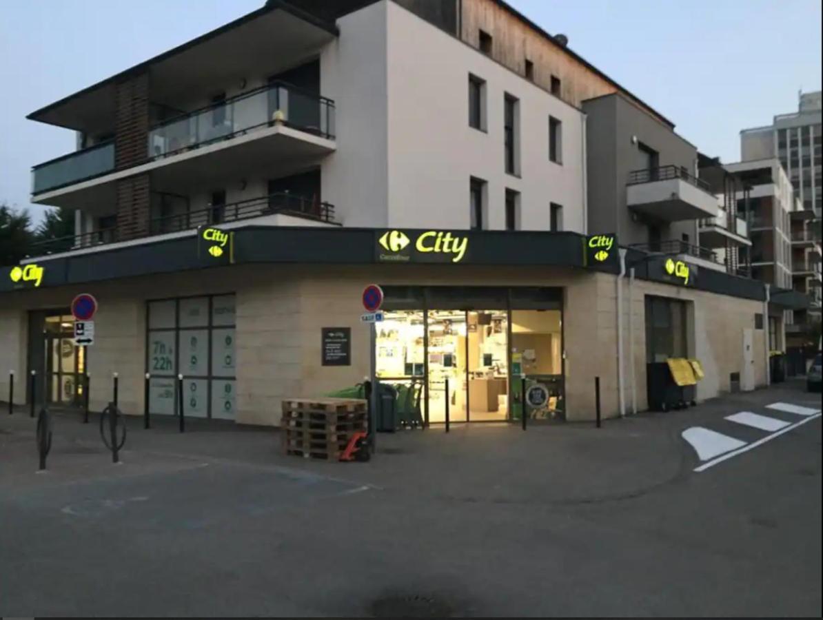 Brive City Center Apartment: Fiber Internet, AC & Free Parking Exterior photo