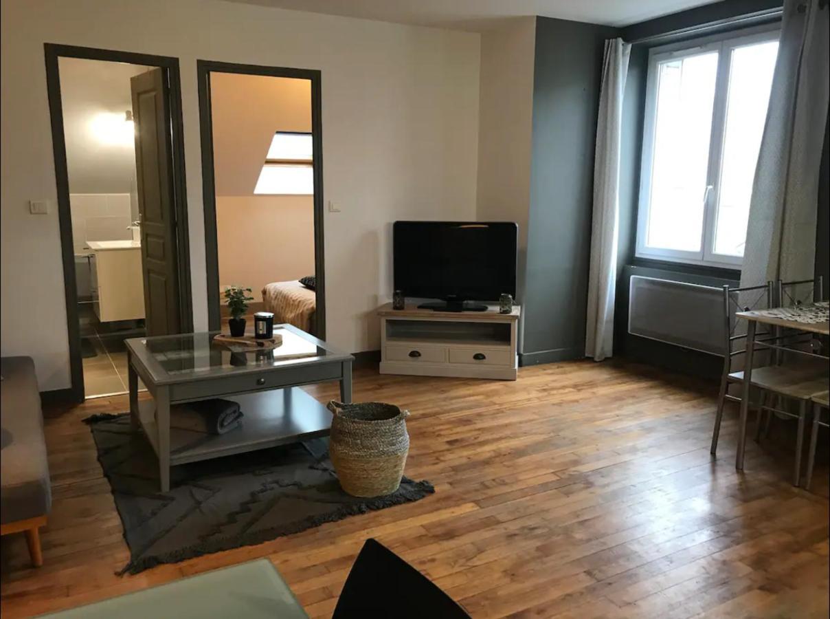 Brive City Center Apartment: Fiber Internet, AC & Free Parking Exterior photo